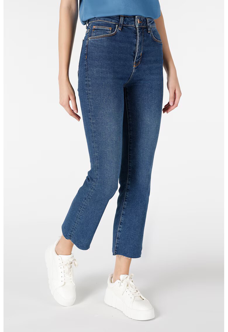 COLINS Blugi crop cu terminatie franjurata - Albastru