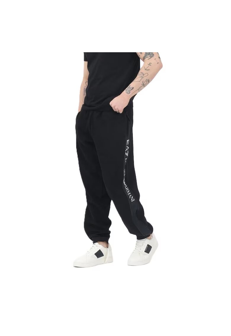 EA7 Pantaloni pentru Barbati - m tape pants ch copl zip - 7M000144-AF13538-UC001 - Negru - Negru