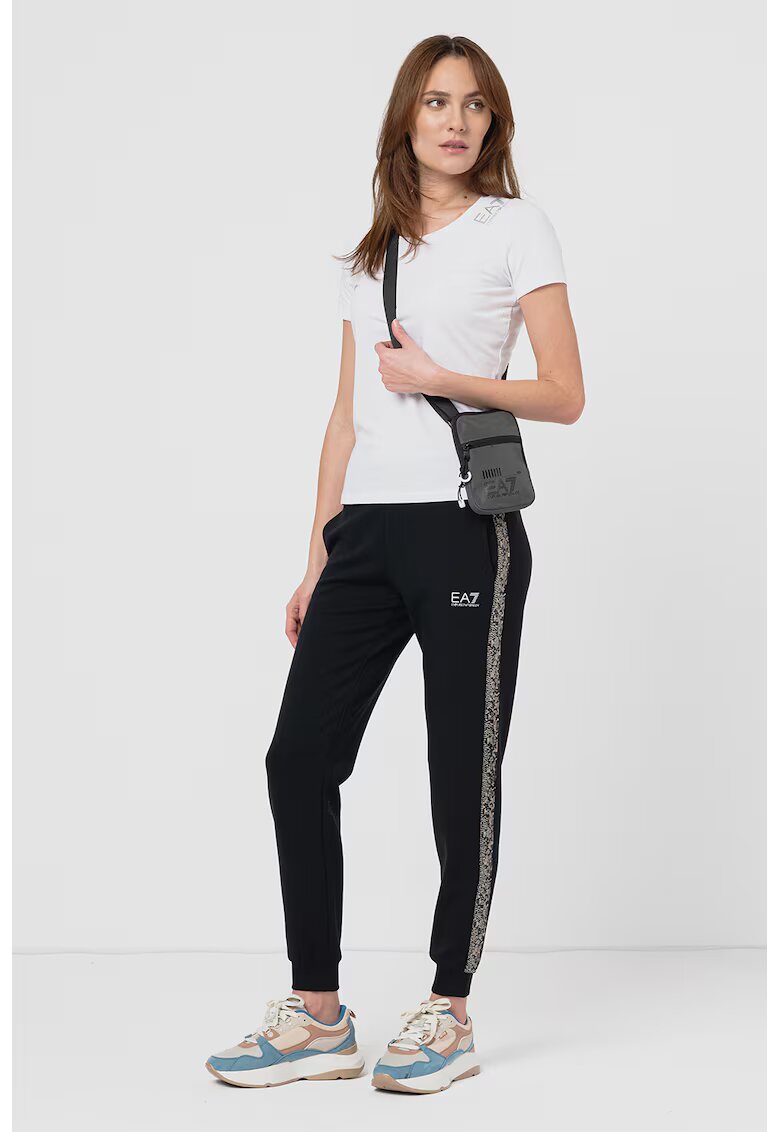 EA7 Tricou regular fit cu logo pe umar