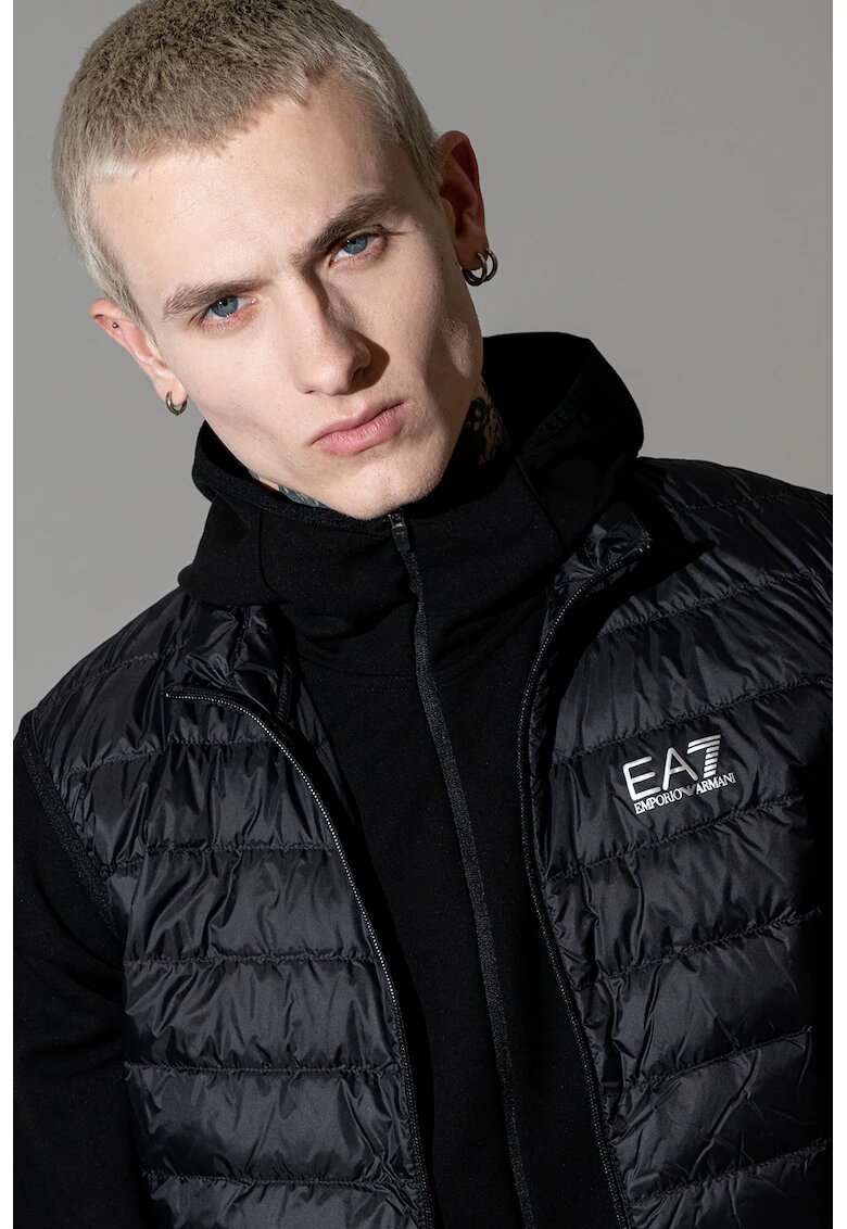 EA7 Vesta cu umplutura de puf si logo - Negru stins