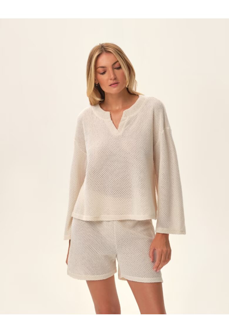 Esotiq Set trening alb crem - bluza cu maneca lunga si pantaloni scurti cu talie inalta - poliester -