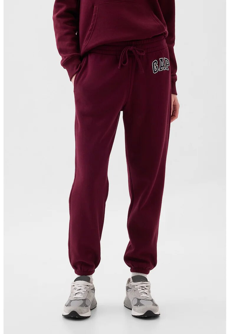 GAP Pantaloni de trening cu detaliu logo - Visiniu
