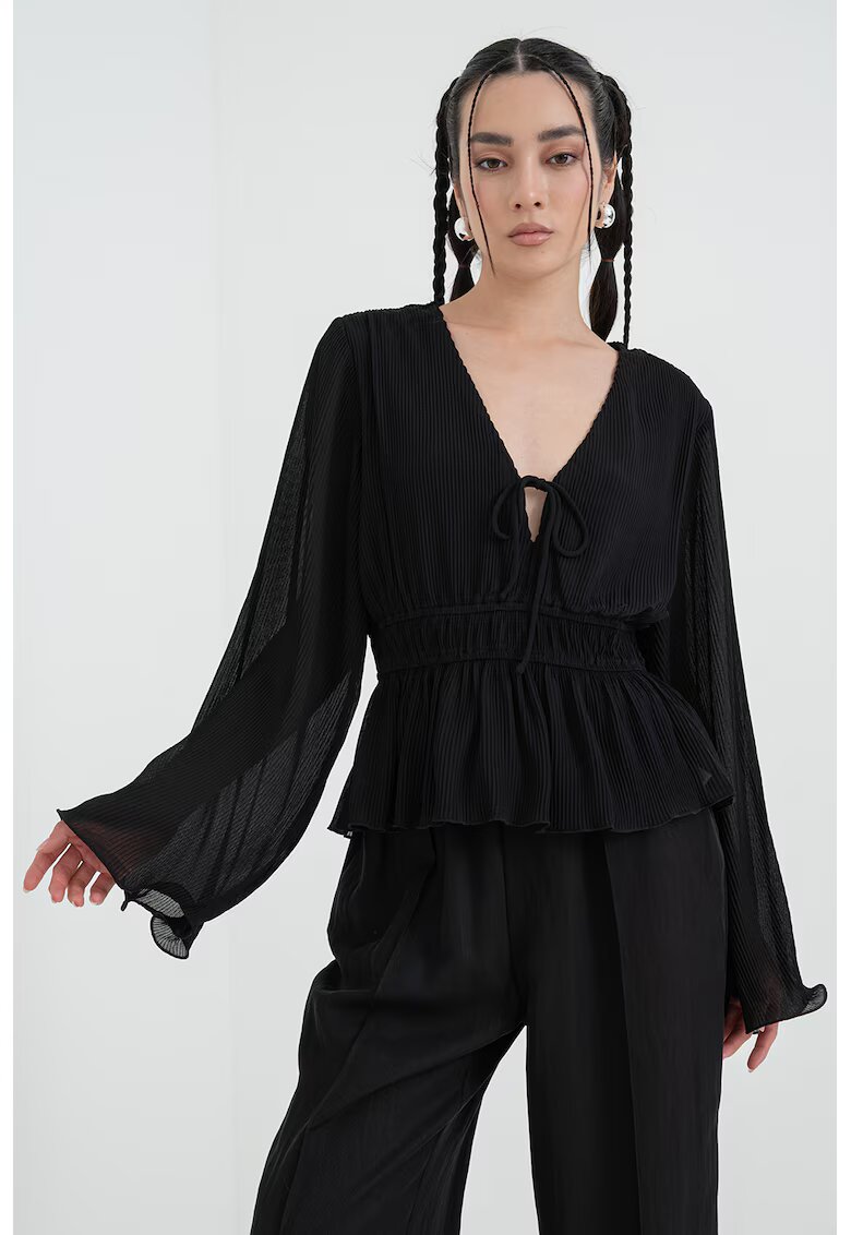Gina Tricot Bluza din peplum cu maneci evazate - Negru