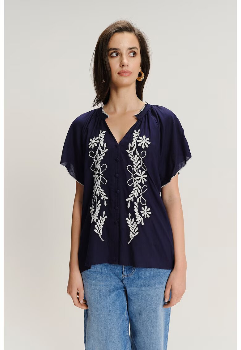 GreenPoint Bluza cu flori brodate si nasturi - Alb/Bleumarin