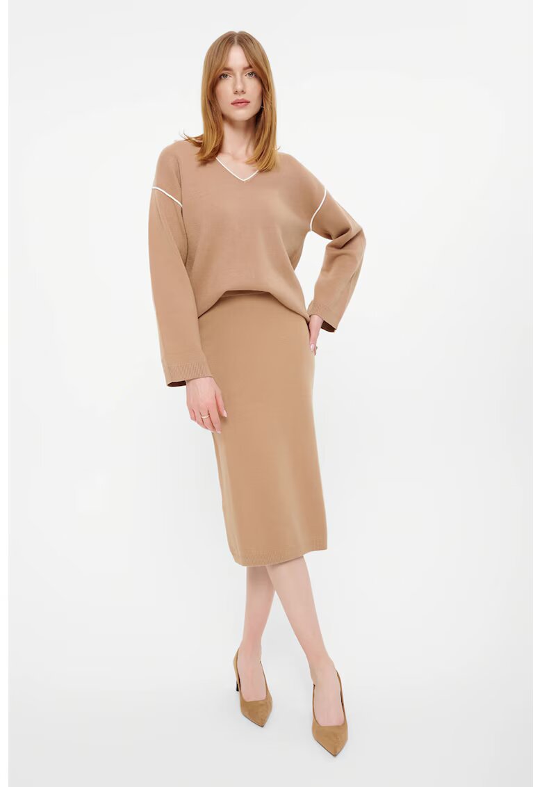 GreenPoint Fusta midi dreapta din tricot fin - Maro deschis