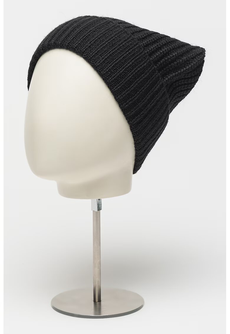 GUESS Caciula tricotata cu logo discret - Negru