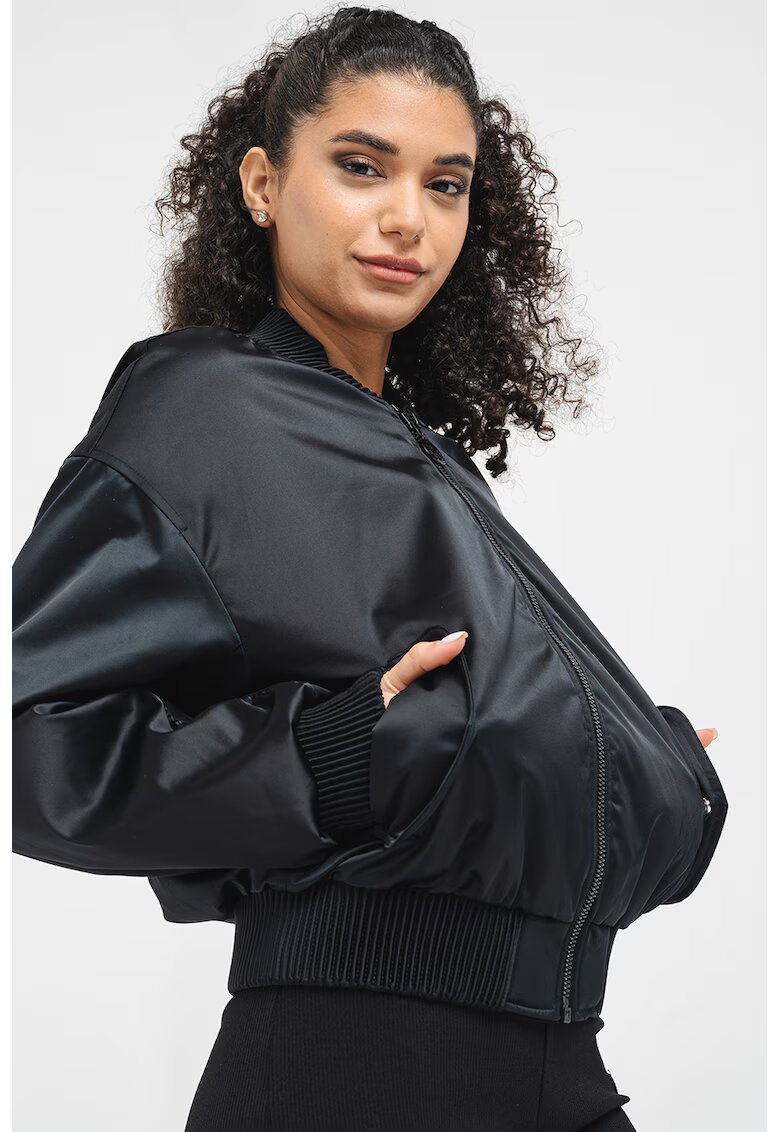 GUESS Jacheta bomber cu aspect de satin - Negru