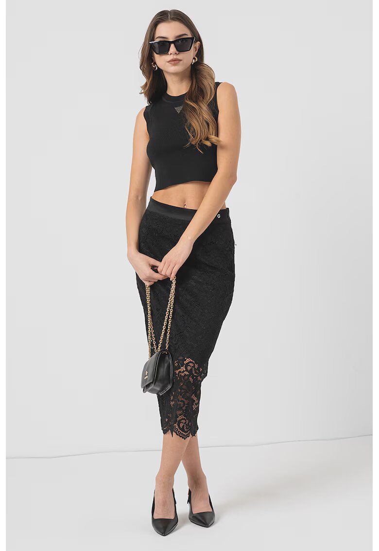 GUESS Top crop cu logo discret - Negru
