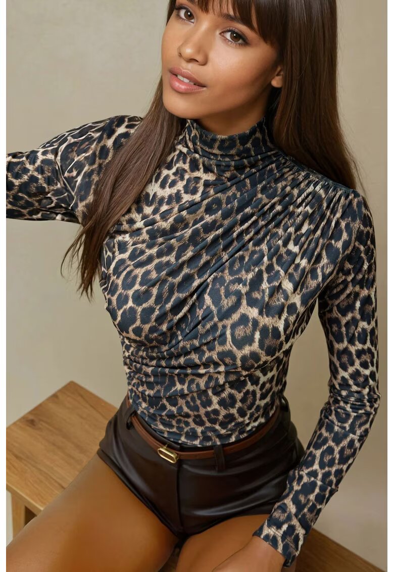 HiCCUP Bluza dama - guler inalt - imprimeu leopard - maro - jerseu