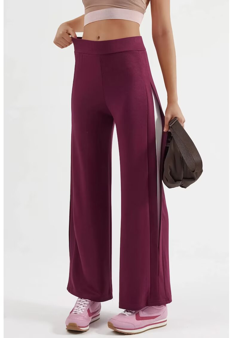 HiCCUP Pantaloni dama - Colectia Bersan - talie normala - picior larg - rosu - textil