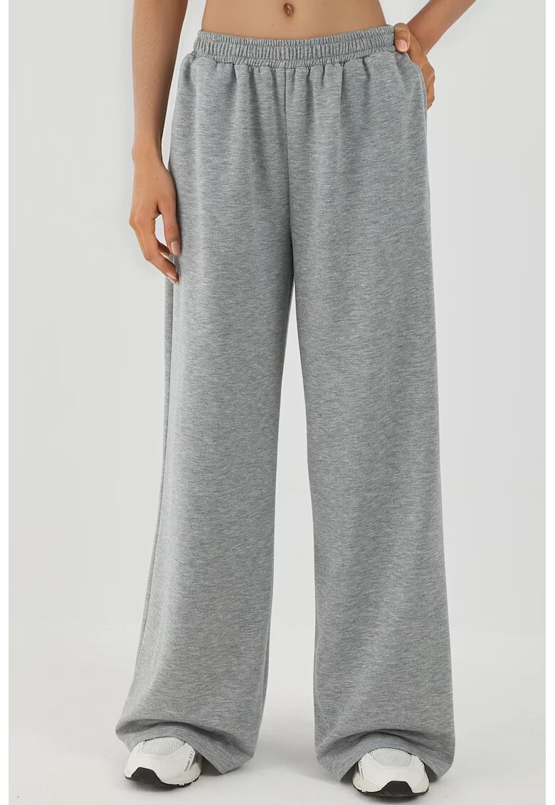 HiCCUP Pantaloni de trening - talie elastica - croiala larga - gri deschis - textil