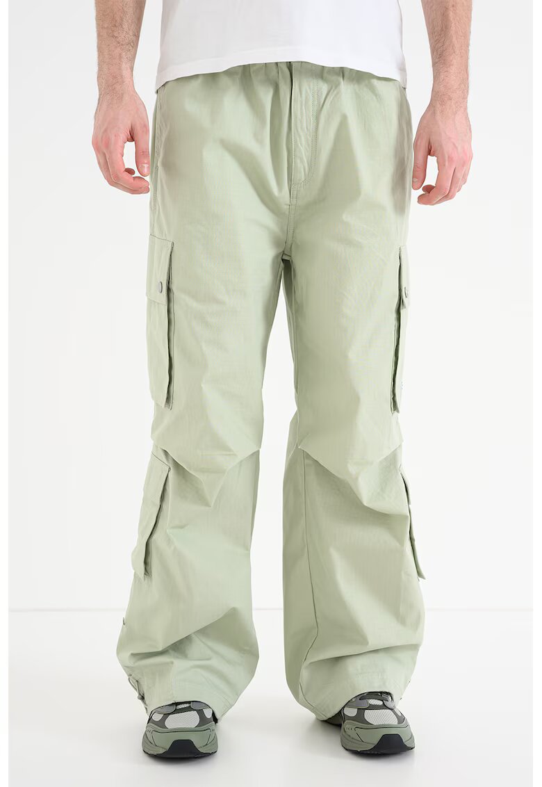 Hugo Pantaloni de bumbac cu buzunare multiple - Verde pal