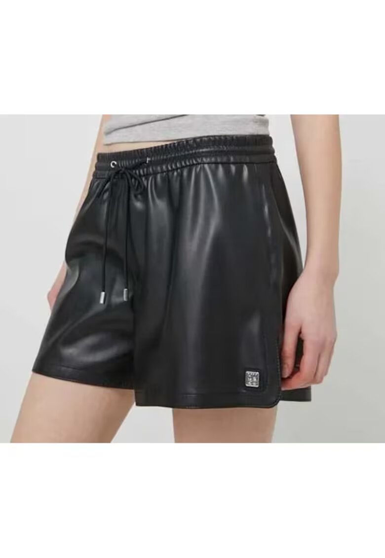 Hugo Pantaloni scurti cu logo mic