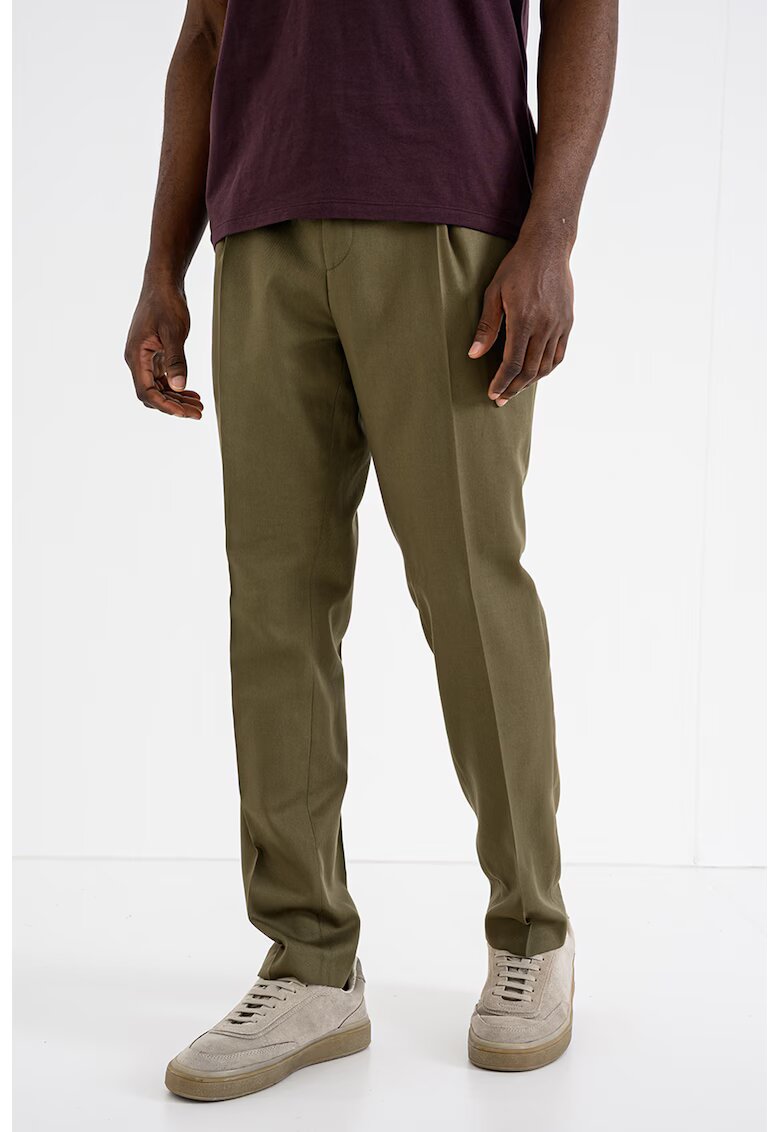 Hugo Pantaloni slim fit din amestec de lyocell - Kaki inchis
