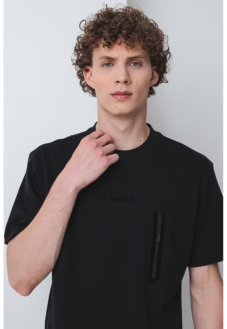 Hugo Tricou cu decolteu la baza gatului si maneci cazute - Negru