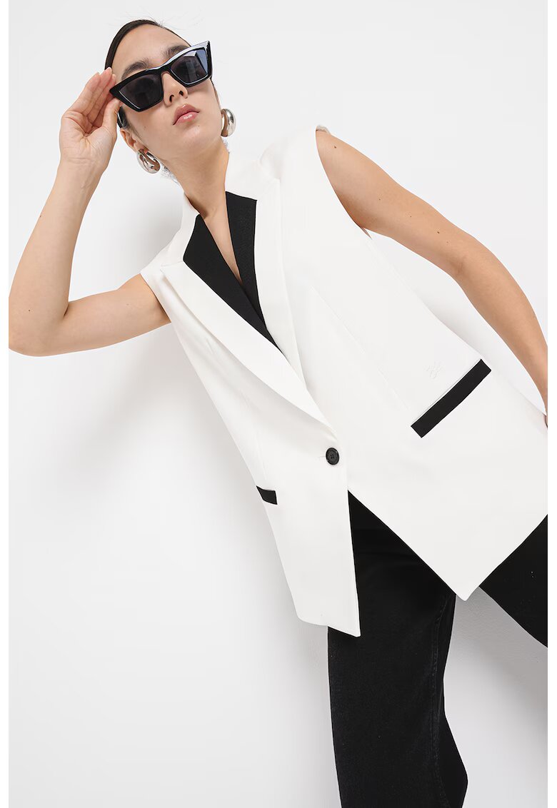 Karl Lagerfeld Sacou cu revere decupate - fara maneci - Alb fildes/Negru