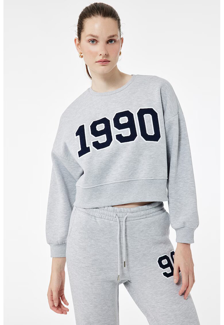 KOTON Bluza crop de trening cu aplicatie contrastanta - Gri deschis melange