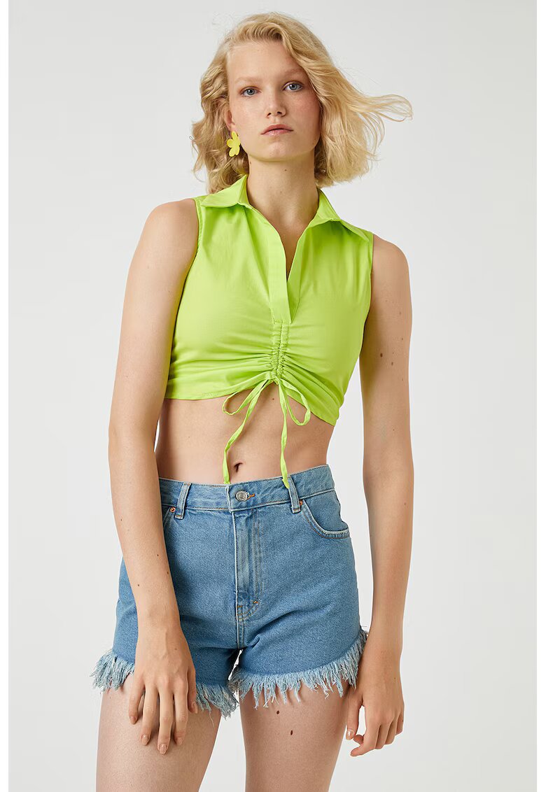 KOTON Top crop cu guler ascutit - Verde fistic