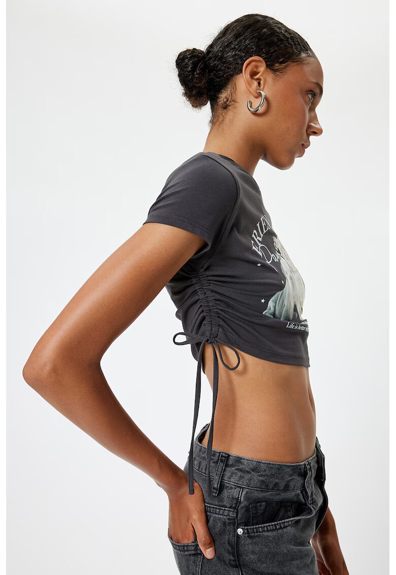 KOTON Tricou crop cu imprimeu si snururi laterale - Alb/Gri antracit