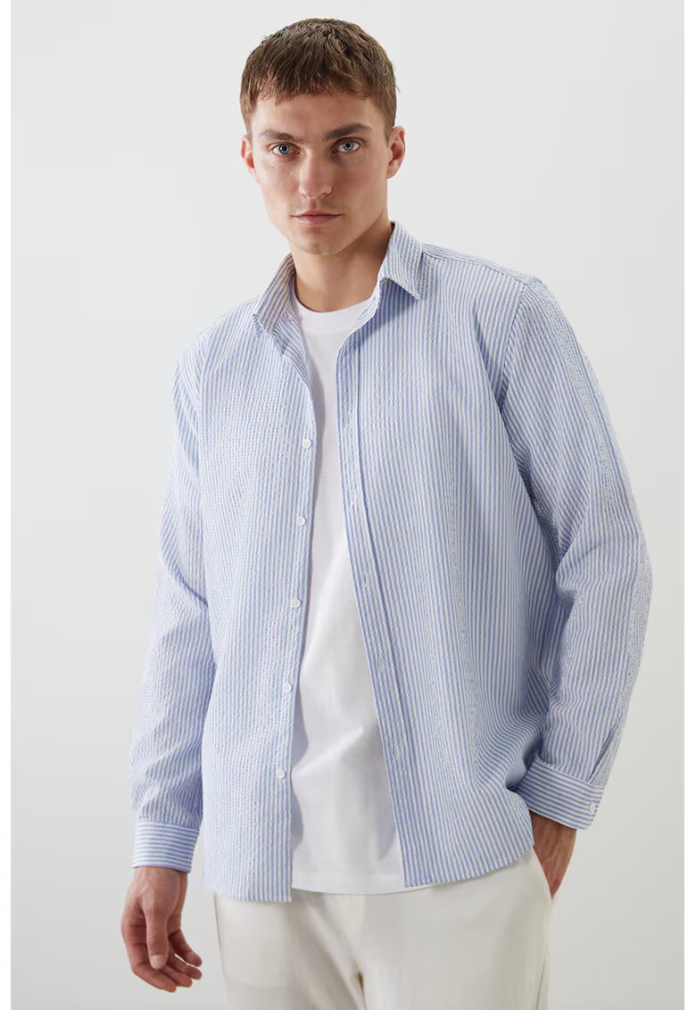 LC WAIKIKI Camasa cu dungi si maneci lungi - Albastru pastel