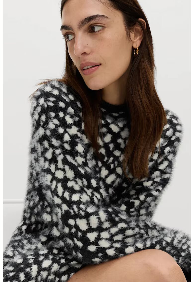 Marks & Spencer Pulover pufos cu animal print - Alb/Negru