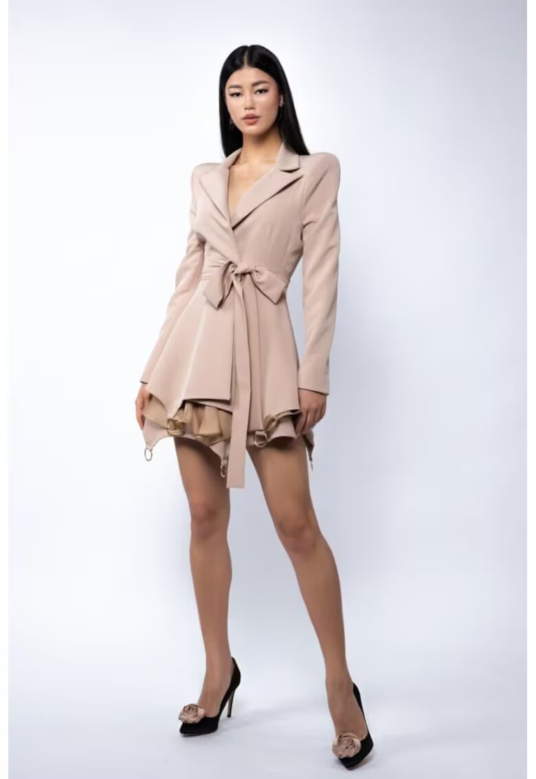 Monarh design Fusta mini cu volane din matase si inele metalice Nude