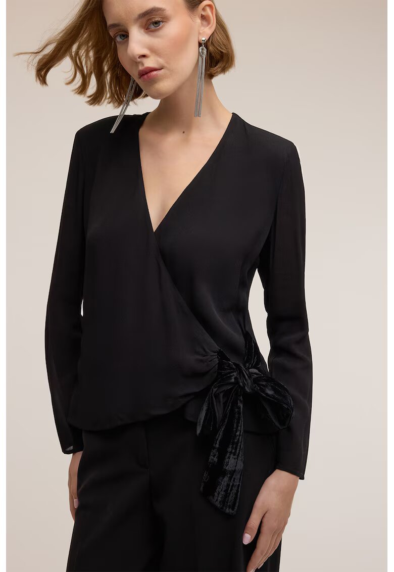 Motivi Bluza cu design petrecut si decolteu in V - Negru