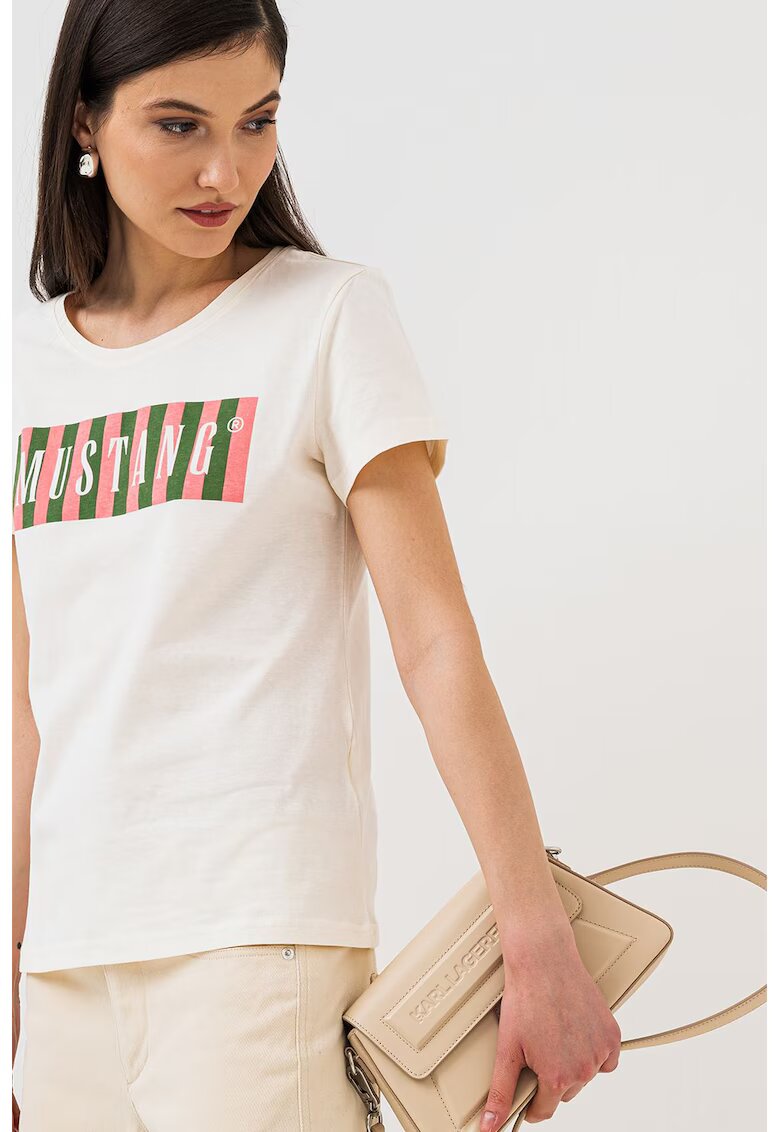 Mustang Tricou cu decolteu la baza gatului si logo - Alb murdar