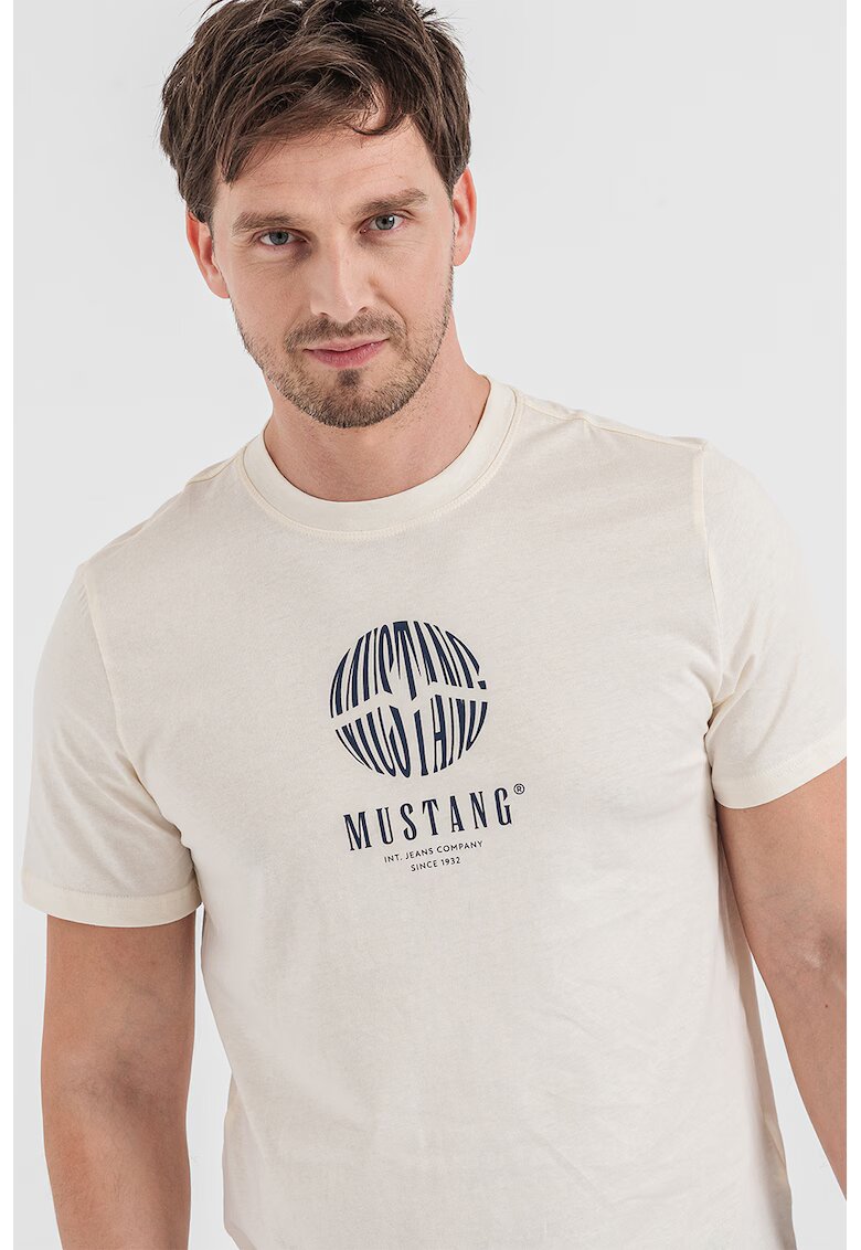 Mustang Tricou cu imprimeu logo Austin - Alb fildes/Negru