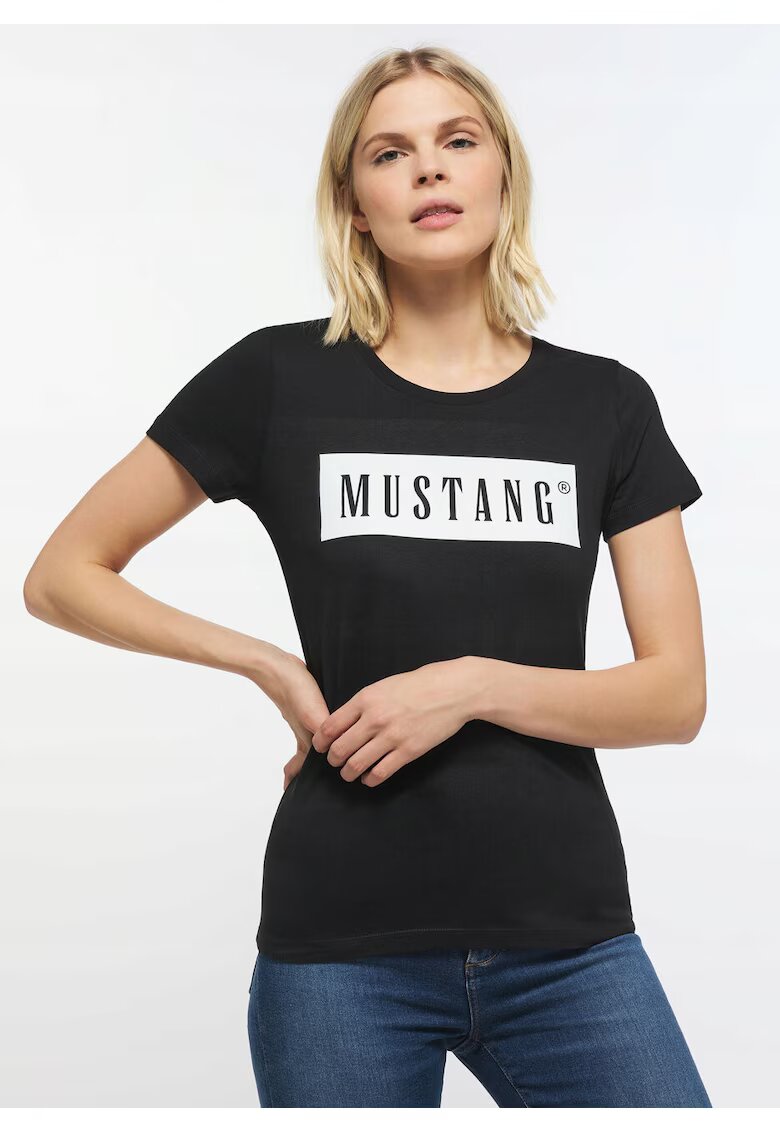 Mustang Tricou Dama - Model Alina C Big Logo Tee - Croiala Clasica Regular Fit - 100% Bumbac - Comod Si Moale - Cu Imprimeu Logo Mare - Bun Pentru Fiecare Zi Si Tinute Casual - Marimea XS - Negru