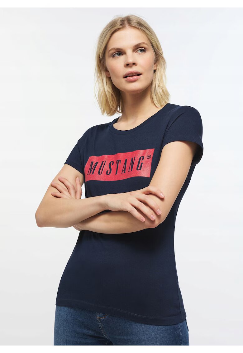 Mustang Tricou Dama - Model Alina C Logo Tee - Croiala Clasica Regular Fit - 100% Bumbac - Moale Si Comod - Cu Imprimeu Logo - Bun Pentru Fiecare Zi Si Tinute Casual - Marimea S - Albastru