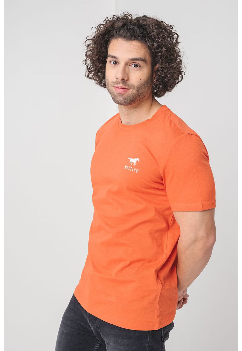 Mustang Tricou de bumbac cu decolteu la baza gatului - Alb/Portocaliu stins