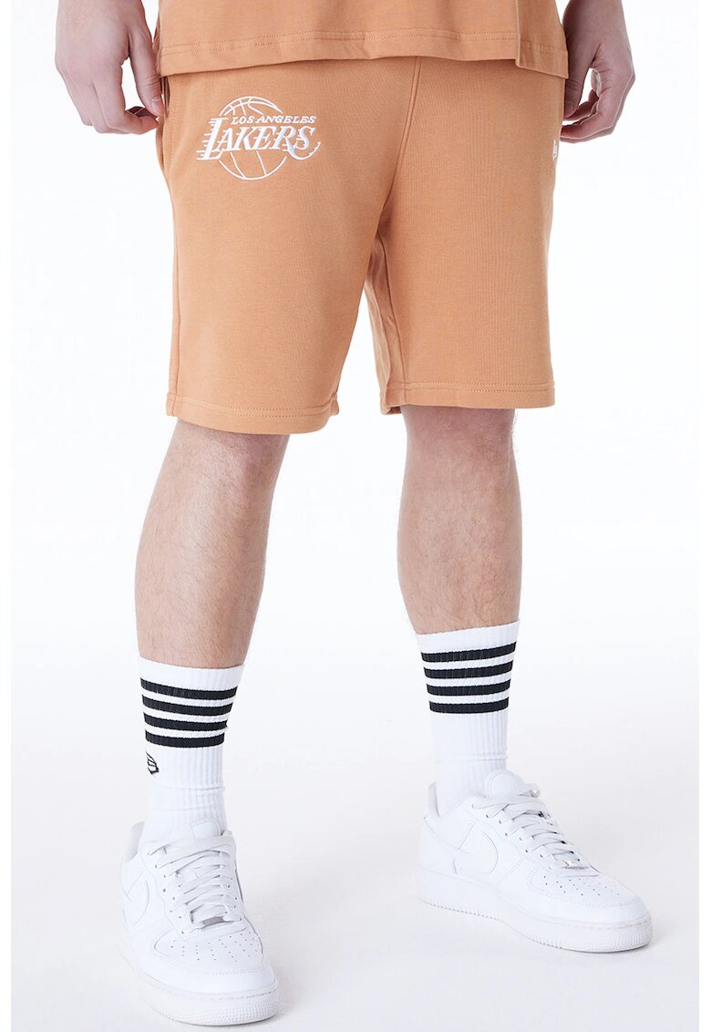 New Era Pantaloni scurti cu logo brodat - Alb/Portocaliu persan