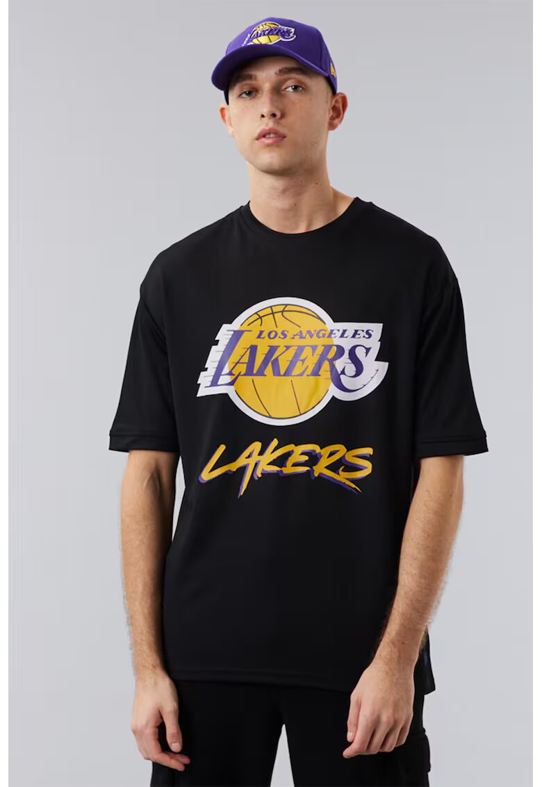 New Era Tricou cu decolteu la baza gatului LA Lakers NBA Script - Negru/Galben/Ametist