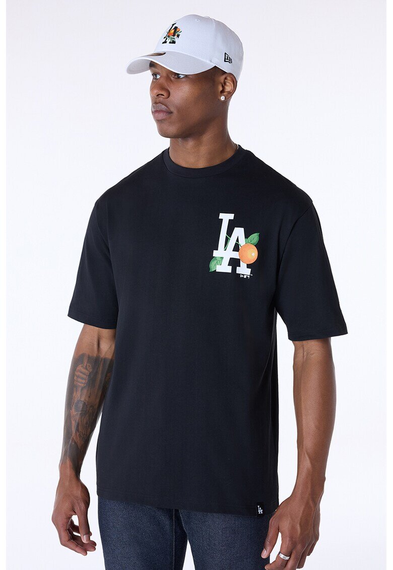 New Era Tricou cu decolteu la baza gatului si imprimeu - Alb/Negru