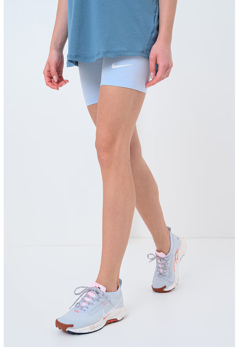 Nike Colanti scurti cu talie inalta Sportswear - Albastru pastel