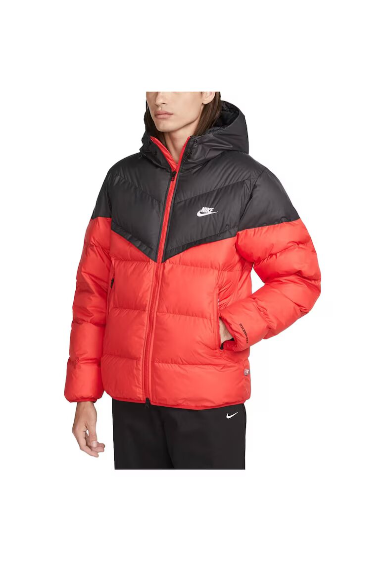 Nike Geaca Storm-FIT Windrunner 29701 - Rosu
