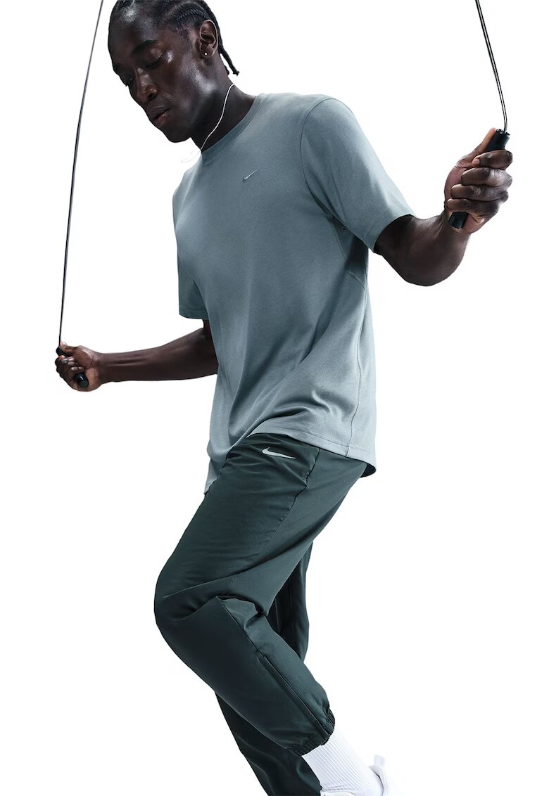 Nike Pantaloni cu tehnologie Dri-Fit si buzunare oblice pentru antrenament - Verde padure