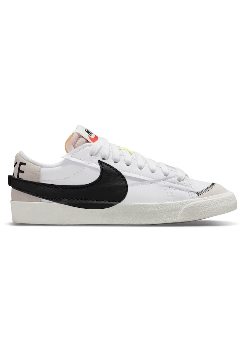 Nike Pantofi sport Blazer Low '77 Jumbo - DN2158-101 16374 - Alb