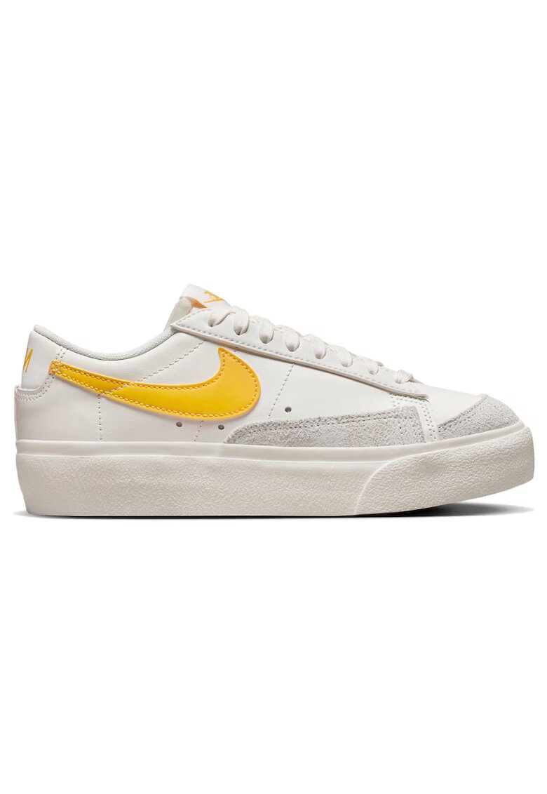 Nike Pantofi sport pentru Femei - w blazer low platform - DJ0292-111 - Bej - Bej