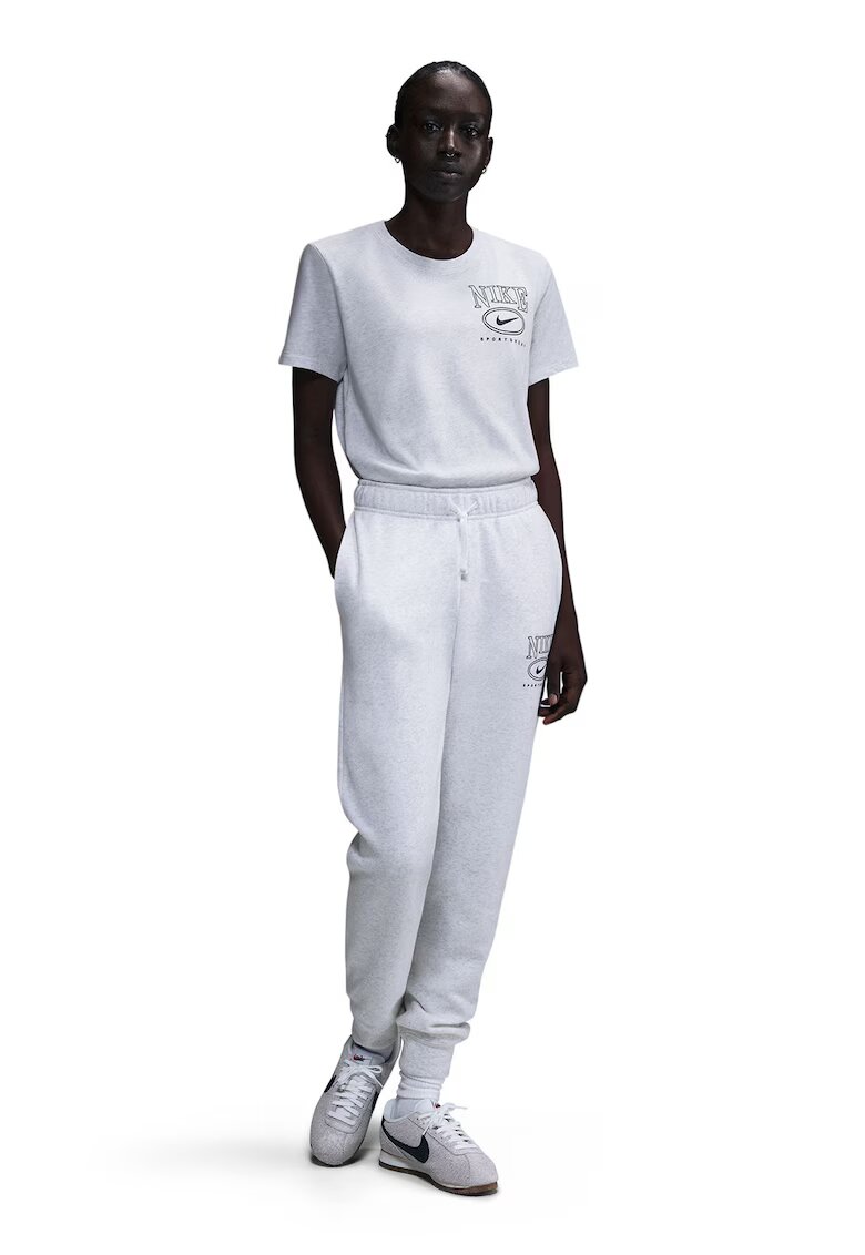 Nike Tricou cu decolteu la baza gatului si logo pe piept - Gri deschis