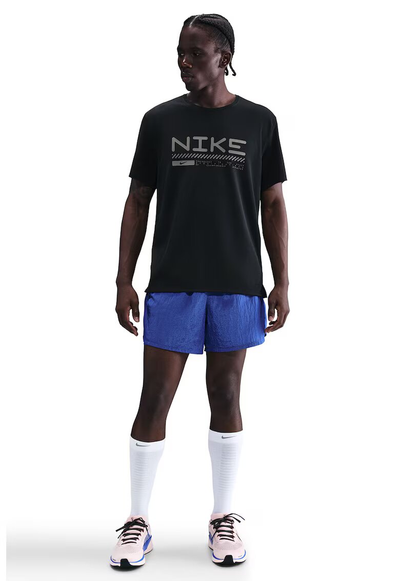 Nike Tricou pentru alergare Winter Miller - Negru/Gri inchis