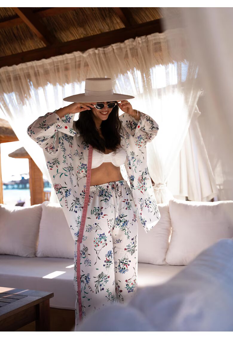 Nympha Clothing Set pentru plaja cu imprimeu floral Sakura Bloom -