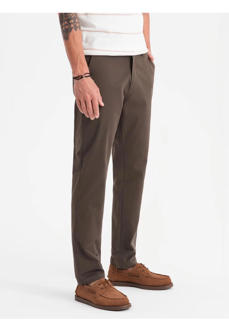 OMBRE Pantaloni chino REGULAR FIT cu textura delicata OM-PACP-0184 - Maro