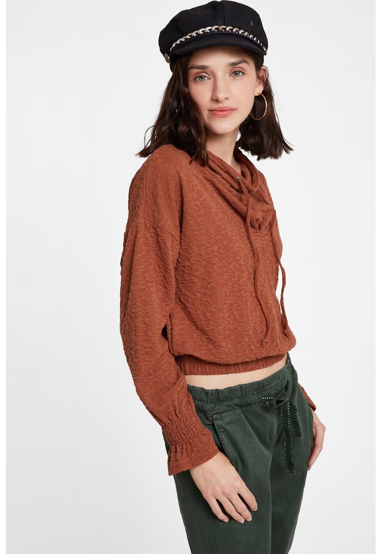OXXO Bluza crop cu guler inalt - Maro scortisoara
