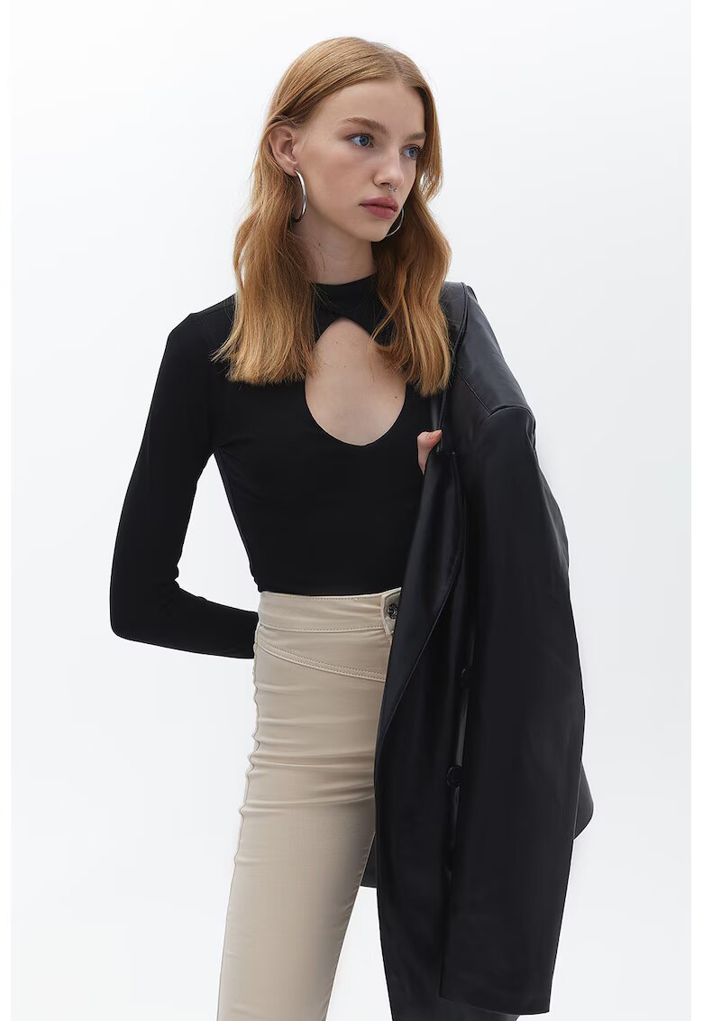 OXXO Bluza cu decupaj - Negru