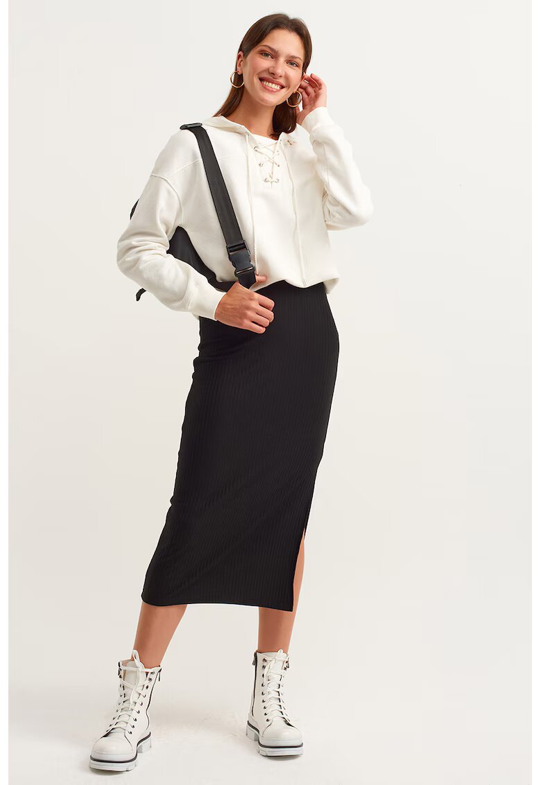 OXXO Fusta striata cu slit lateral - Negru