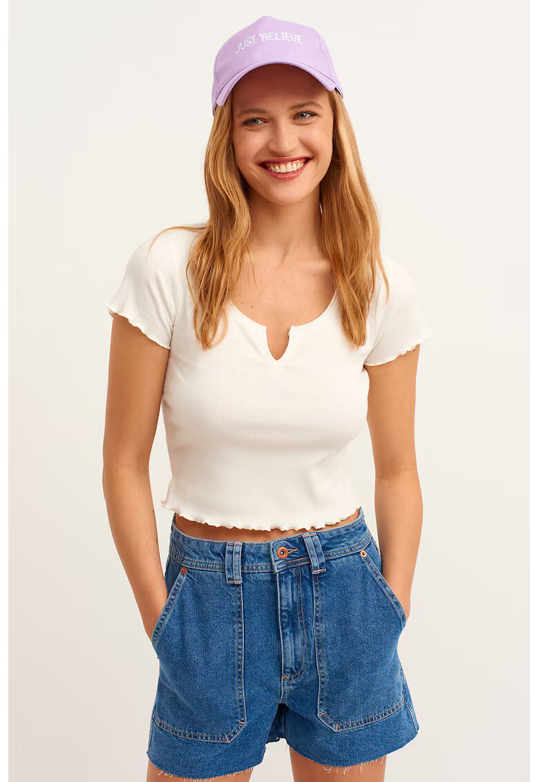 OXXO Tricou crop cu model uni Pevnewyak - Alb