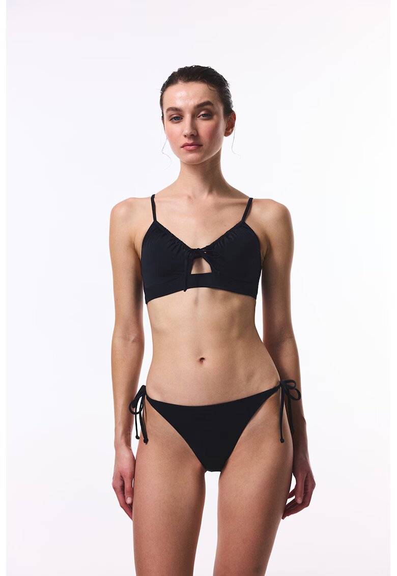 Penti Sutien de baie cu decupaj - Negru