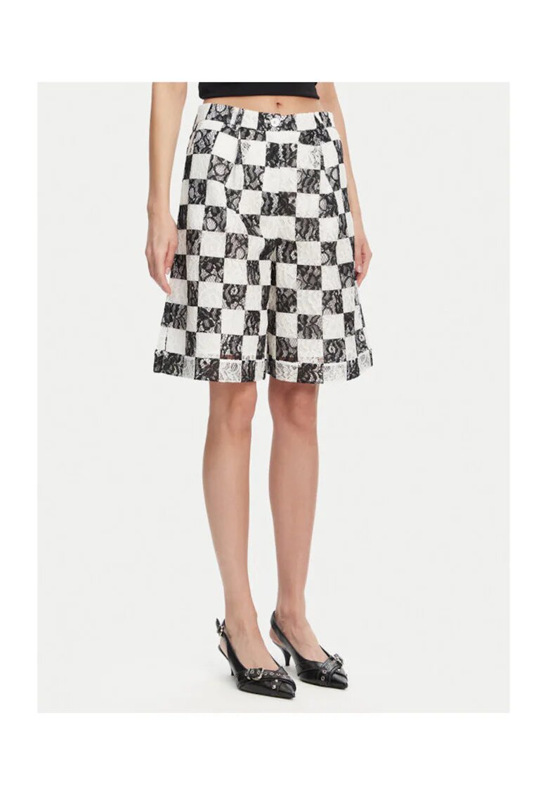 Pinko Pantaloni scurti pentru dama - alb/negru - model in carouri